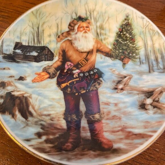 Duncan Royale Christmas Themed 1983 History of Santa Claus Mini Plates x 10 - Picture 6 of 13